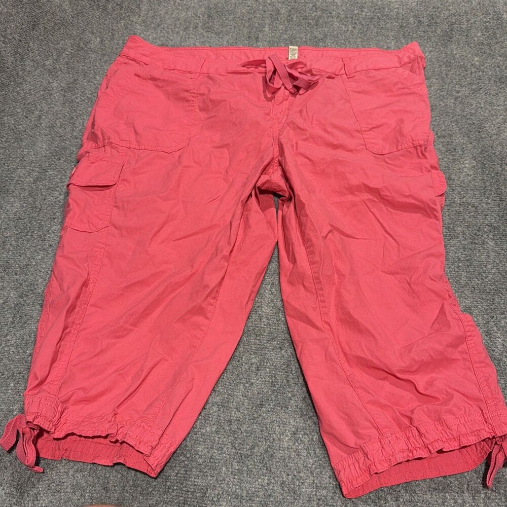 St. John's Bay Cargo Capris Pants Womens Size 20W Pink Pockets Casual Summer